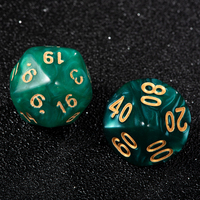 Lot de 7 dés en acrylique personnalisés vert jade tourbillonnant (D4, D6, D8, D10, D12, D20, D30) avec chiffres dorés pour jeux D&D, usage familial et en bar