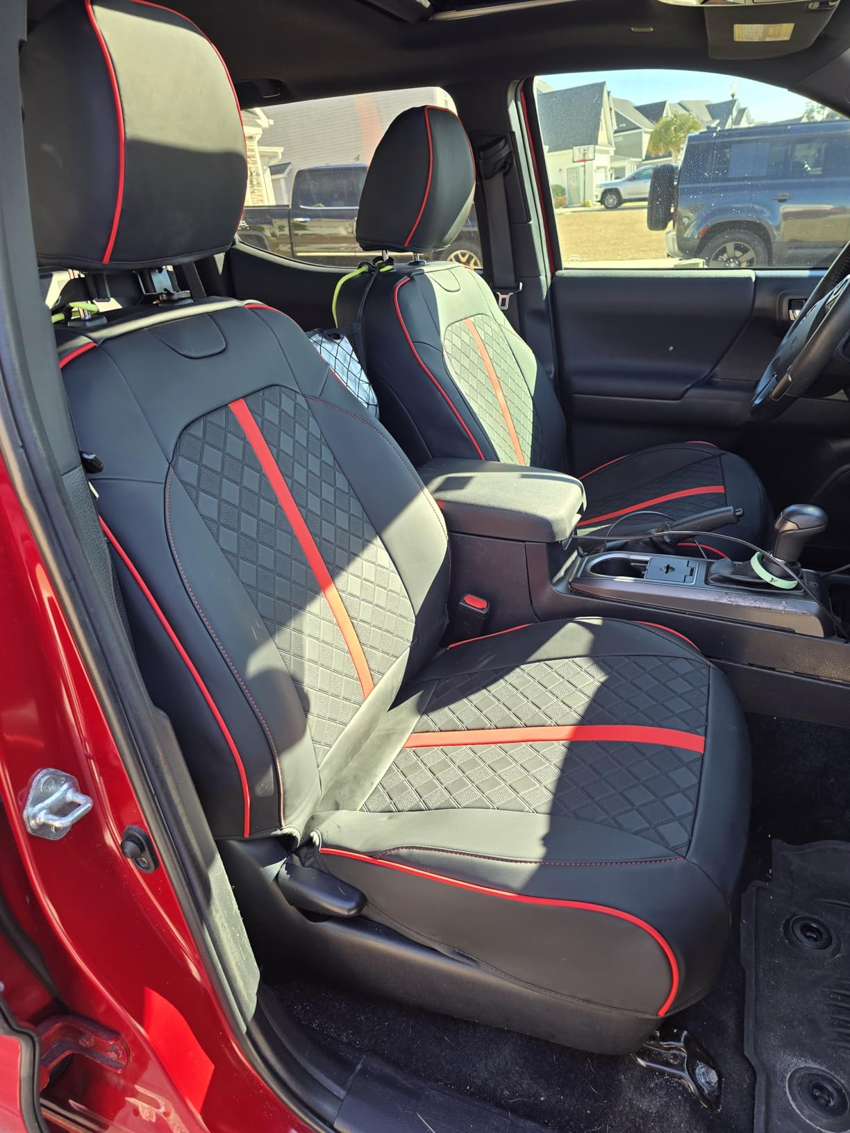 Patrón de diamante (negro-rojo)