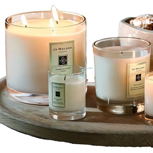 Velas perfumadas de cera de soja de lujo personalizadas al por mayor: aromaterapia moderna, hecha a mano, sin humo | Fragancia de etiqueta privada - Product Image 1