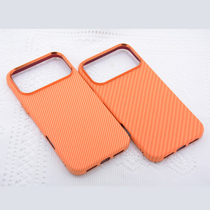 Coque de téléphone Electroplate pour iPhone 17 Pro Coque de téléphone magnétique en <span class=keywords><strong>fibre</strong></span> de carbone <span class=keywords><strong>orange</strong></span> pour iPhone 17 Pro Max - Product Image 1