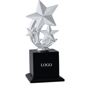 Trofeo metálico profesional ideal para el reconocimiento de empleados, el reconocimiento de clientes y premios por logros. - Product Image 1