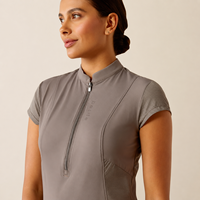Camiseta de equitación Beisite versátil, de tejido reciclado de alto rendimiento, con mangas cortas, laterales de malla, transpirable y con protección solar.