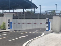 2 ans de garantie Système de porte automatique de barrière de boom de parking avec la machine de billet de stationnement de voiture