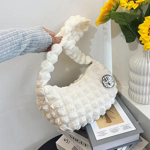 Sac de rangement mode plissé nuage sacs pour 2025 nouvelle niche <span class=keywords><strong>selle</strong></span> épaule haute qualité léger sac de rangement couleur unie - Product Image 2