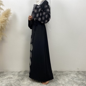 1423# Luxury Silver <b>Sequin</b> Black Open Abaya With Side Pockets Fashion Long Coats for Important Occasions - Product Image 5