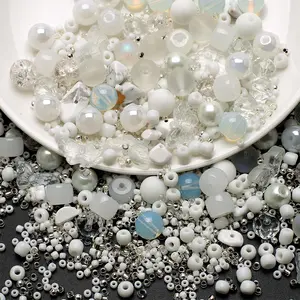 40g perles de verre tchèque colorées de taille mixte perles rondes avec trous DIY bracelet breloques collier perles pour la fabrication de bijoux