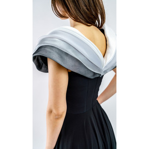 Elegancia Esculpida en Seda - Product Image 6