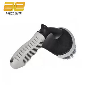 Spazzola Speciale per Pulizia Pneumatici Car Beauty Hub, Strumento Morbido in Fibra per Dettagli Interni, Tappetini, Moquette e Rivestimenti Auto, Grigio 300g - Product Image 3