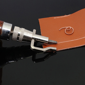 Déchiqueteuse de bord de support de bord de <span class=keywords><strong>Groover</strong></span> 7 en 1, rainure de couture en cuir réglable, biseaux de bord en cuir, travail de maroquinerie bricolage - Product Image 4