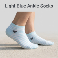 Chaussettes courtes rayées horizontales bleu pastel pour femmes, broderie mini cœur, logo personnalisé, douces, respectueuses de la peau, chaussettes quotidiennes OEM