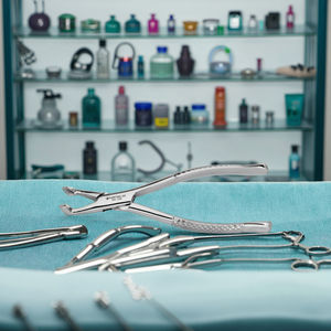 คีมผ่าตัดทางทันตกรรมสำหรับสกัดฟันกรามน้อยที่สามเครื่องมือในจีน - Product Image 5