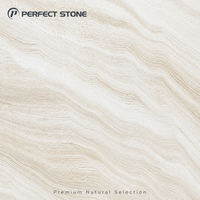 Dalle de travertin naturel Super Blanc PerfectStone, finition polie, veinage fluide, pour la décoration des murs et sols intérieurs de villas et d'hôtels