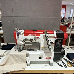 JUKKY Factory JK500-01D NEW High-Speed Interlock Sewing Machine High Quality <b>Double</b> Decoration Flat-<b>Bed</b> Special Sewing Machines - Product Image 2