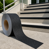 Ruban antidérapant en PVC personnalisé en usine, étanche, pour extérieur, avec picots de traction, pour la sécurité des escaliers, rampes et sols, vente en gros