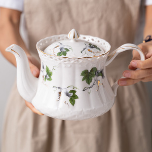 Ensemble de tasses et soucoupes à thé florales de l'après-midi <span class=keywords><strong>Service</strong></span> à thé en <span class=keywords><strong>porcelaine</strong></span> britannique <span class=keywords><strong>Service</strong></span> à thé en céramique de luxe moderne et vintage pour adulte - Product Image 4
