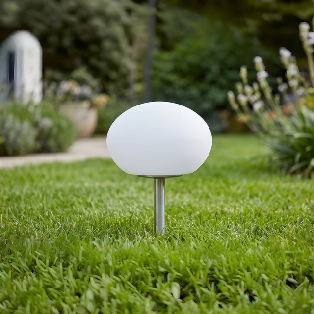 Factory Direct Sale Modern Minimalist Solar LED Lamp with Frosted Globe Shade and Auto Sensor for Patio Yard Ambient Lighting