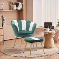 Chaise de luxe légère avec accoudoirs en velours doux pour maquillage, pieds dorés, chaise de salon avec repose-pieds