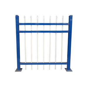 Panneau <span class=keywords><strong>de</strong></span> porte à <span class=keywords><strong>grille</strong></span> <span class=keywords><strong>de</strong></span> clôture facile à assembler, adapté aux balcons, cours et fermes <span class=keywords><strong>de</strong></span> la maison - Product Image 2