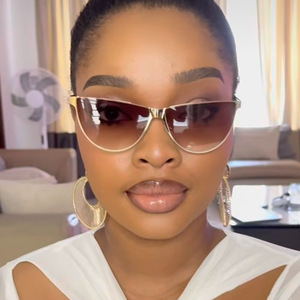 2025 Trendy Retro European American <b>Sunglasses</b> for Women Lower Frame UV400 Lenses Personalized Styling - Product Image 3