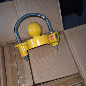 Serrure d'attelage de boule de remorquage d'accouplement de remorque universelle de sécurité de caravane en alliage de fonte jaune - Product Image 5