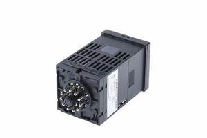 Controlador de Temperatura Digital en Stock PXR4TAS1-1V000 - Product Image 2