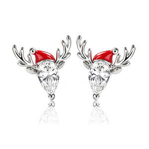 Boucles d'oreilles clous en forme de chapeau de renne de Noël, design hivernal, accessoires pour les oreilles - Product Image 2