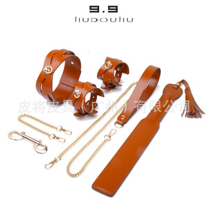 Trajes sexys de cuero, esposas de bondage para mujer, collares, herramientas de sujeción, juguetes eróticos para adultos, venta al por mayor personalizada. - Product Image 2