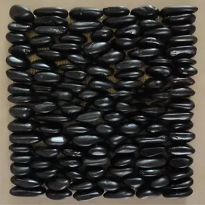 Garden decoration polished black pebble tiles