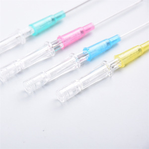 Agujas de infusión veterinarias tipo bolígrafo 22/24/26G para gatos y perros, con tapas de heparina, venta al por mayor para exportación. - Product Image 1