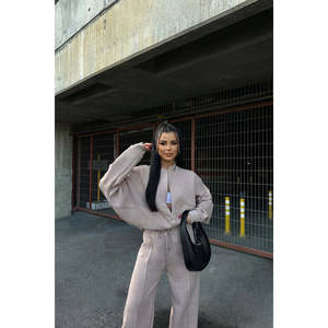 Conjunto de Traje de Pantalón con Cierre para Mujer en Color Beige - Product Image 2