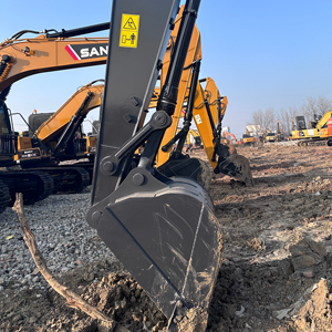 Excavatrice d'occasion de haute qualité, Volvo EC240 d'origine, excavatrice sur chenilles de 24 tonnes, pelle hydraulique d'occasion avec moteur d'origine CE - Product Image 3