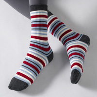 Chaussettes de Pilates à soutien de la voûte plantaire, rayures colorées, respirantes, de qualité supérieure, pour femmes, pour le yoga
