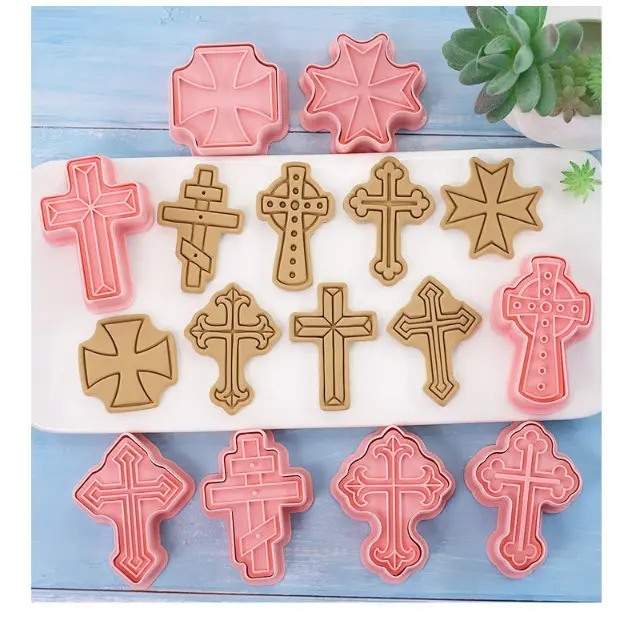 8 Stks/set 3d Cartoon Christelijke Communie Koekjesvorm Snijder Kruis Liefde Vis Kelk Pers Biscuit Stempels Mal Cake Decor