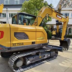 รถขุดไฮดรอลิกแบบตีนตะขาบ XCMG รุ่น XE75GA ขนาด 7.7 ตัน สำหรับงานก่อสร้างในชนบทและงานขุดฐานราก - Product Image 1