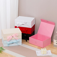 Klappdeckel-Verpackung Karton Maßgefertigte Faltboxen Magnetische Kleidungs-Geschenkbox Faltbare Papierbox für Günstige Versandkosten