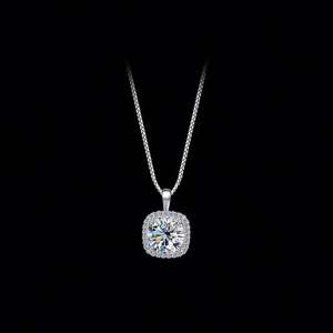 สร้อยคอเงินแท้ S925 ประดับเพชรโมอิสซาไนต์ทรงลูกบาศก์เล็ก - Product Image 4