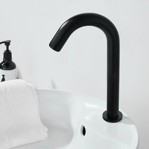 Robinet <span class=keywords><strong>de</strong></span> salle <span class=keywords><strong>de</strong></span> bain moderne en laiton noir mat à capteur automatique, sans contact, à arc élevé, mitigeur <span class=keywords><strong>de</strong></span> lavabo sur pied en céramique pour hôtel et maison - Product Image 4