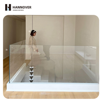 HANNOVER Garde-corps élégant et durable en verre trempé à profil en U avec bande LED, pour extérieur, balustrade facile à installer, étanche, pour escalier et centre commercial