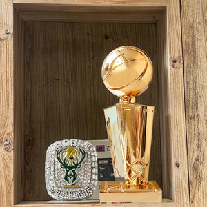 N.B .. 2021 <span class=keywords><strong>Milwaukee</strong></span> <span class=keywords><strong>Bucks</strong></span> Championship Ring Juego de trofeos de baloncesto, anillo de moda deportivo de alta calidad Aniversario coleccionable - Product Image 5