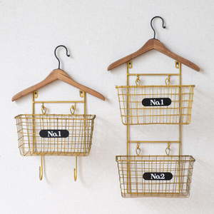 Porte-magazines <span class=keywords><strong>mural</strong></span> doré, <span class=keywords><strong>panier</strong></span> de rangement décoratif en métal pour dossiers, documents et fichiers - Product Image 2