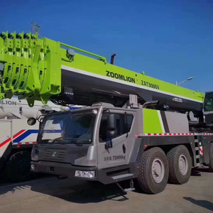 Grue sur camion Zoomlion ZTC2200H d'occasion de qualité supérieure, 220 tonnes, levage fluide pour travaux sur site - Product Image 1