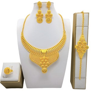 24K <span class=keywords><strong>Gold</strong></span> <span class=keywords><strong>Set</strong></span> para a noiva saudita Dubai Supply quatro peças-colar para aniversário com latão projetado para mulheres - Product Image 5