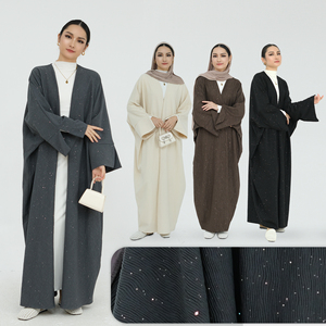 Abaya Loriya più venduta per l'autunno, design kimono più spesso, abaya di Dubai, abbigliamento invernale musulmano da donna, abaya con effetto ondulato e glitter. - Product Image 1