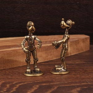 Figurine de robot Donald Duck en laiton vintage, décoration rustique pour la maison, pièce unique - Product Image 1
