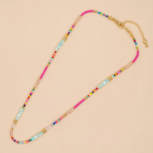 Collana Estiva Bohemien Colorata Fatta a Mano con Perline e Ciondolo a Cuore Dorato, Girocollo da Donna, <span class=keywords><strong>Gioielli</strong></span> Impilabili - Product Image 4
