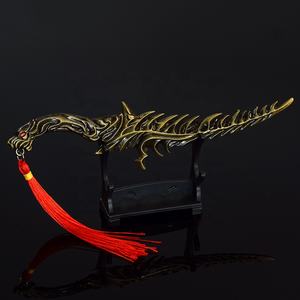 Venta caliente Juego del año Elde personaje equipwith <span class=keywords><strong>muerte</strong></span> daga Metal artesanía espada llavero regalo juguete directo de fábrica - Product Image 2