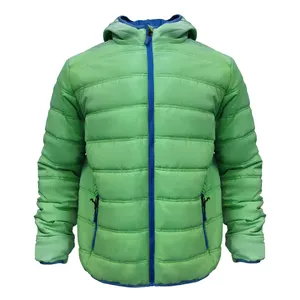 2022 फैशन शैली प्रीमियम कस्टम सर्दियों के गर्म गद्देदार उच्च गुणवत्ता नीचे जैकेट Mens Puffer जैकेट डाकू के साथ
