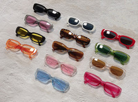 Lunettes de soleil vintage 2025 Funway unisexe, monture carrée rétro légère et durable avec protection UV400