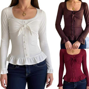 Camiseta Casual con Cuello Cuadrado y Escote Corazón, con Lazo de Encaje, Botones Decorativos, Transpirable, Ecológica, Ajustada, Elástica, de Punto - Product Image 1