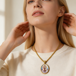 Collares de Moda al por Mayor, Cadenas Finas de Acero Inoxidable, Colgante con Imagen de la Virgen María Coronada, Chapado en Oro de 18k - Product Image 2